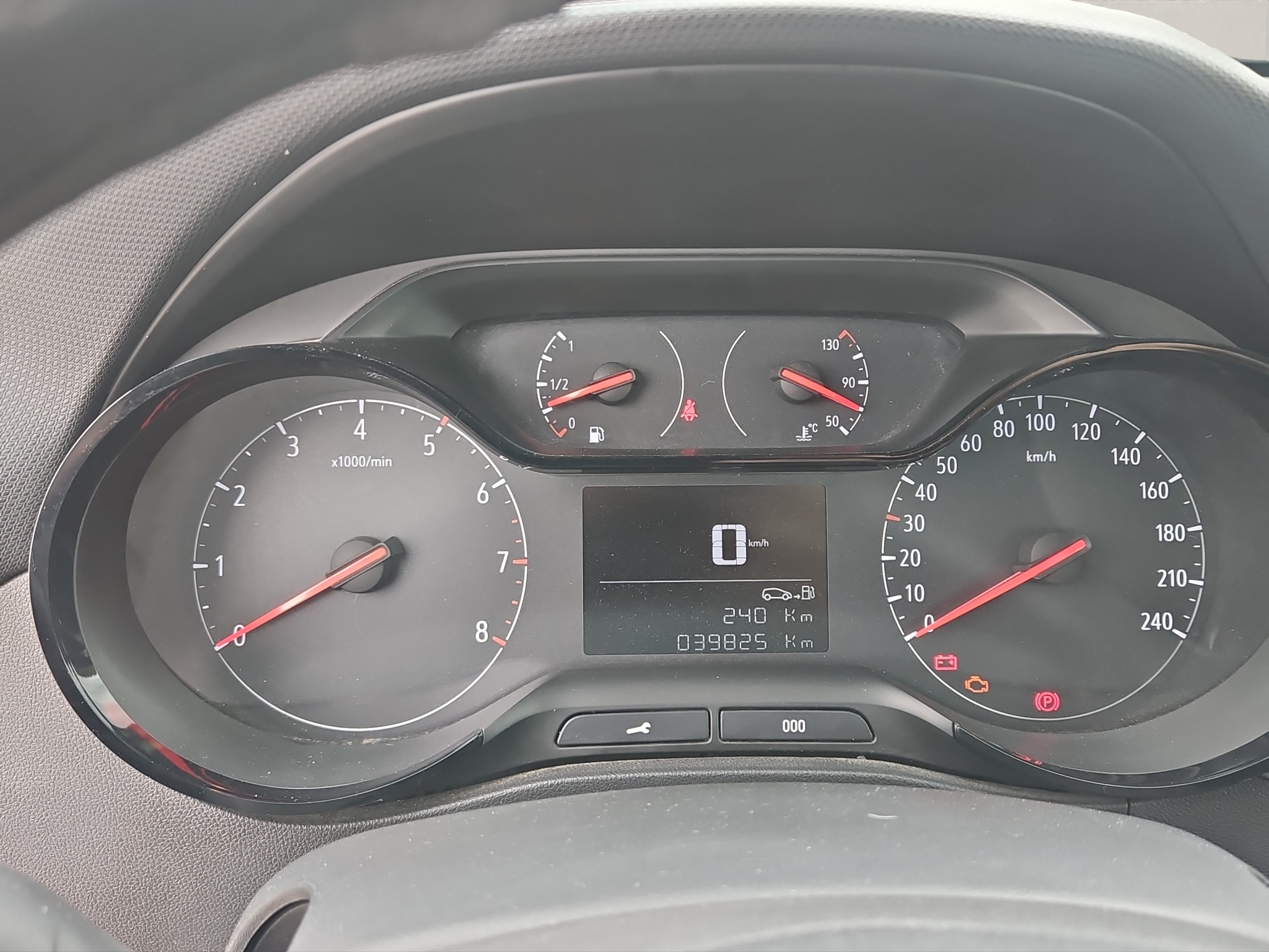 Opel CrossLand image