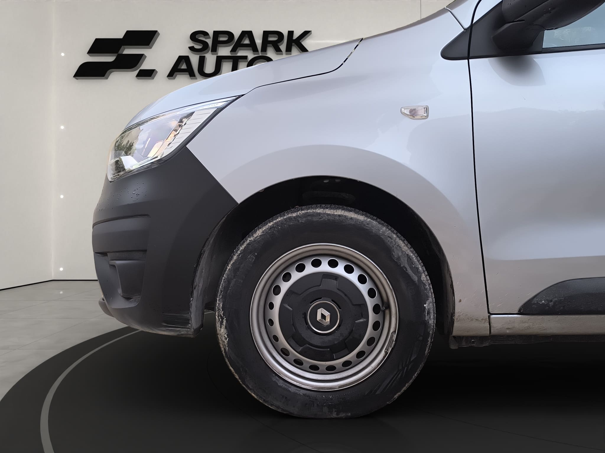 Renault Express Van image