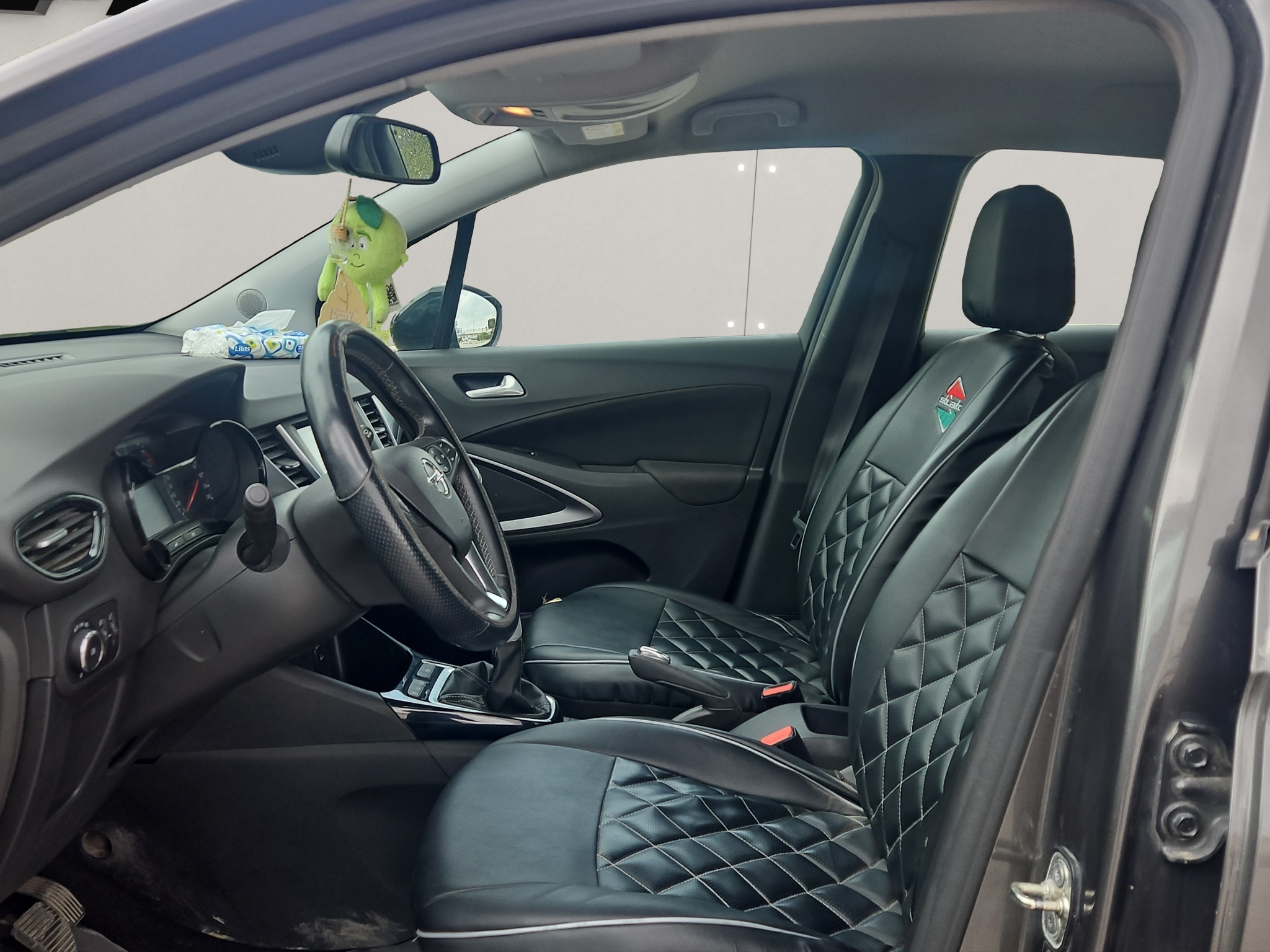 Opel CrossLand image